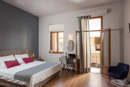 Bluebell Luxury Suites - 29