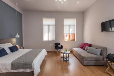 Bluebell Luxury Suites - 69