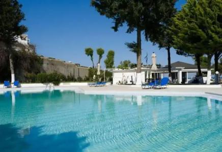 Larisa Boutique - 14