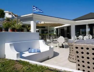 Larisa Boutique - 21