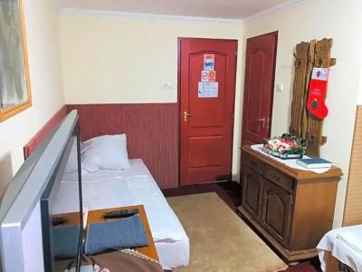 Rózsás Motel - 24