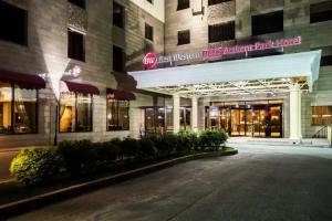 Отель Best Western Plus Atakent Park, Алматы