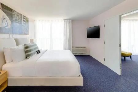 Plunge Beach Resort - 40