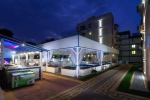 Hotel «Grand More»