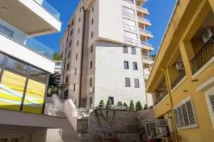 Апартаменты «Lumiere», Рафаиловичи