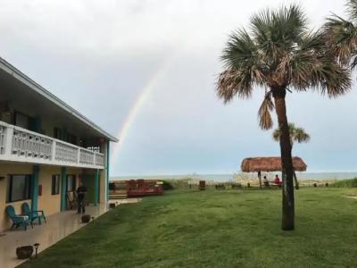 South Beach Inn - - 11