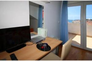 Guest House Lav, Примостен