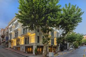 Grand Naki Hotel, Стамбул