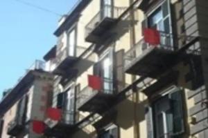 NapoliMia Hotel, Неаполь