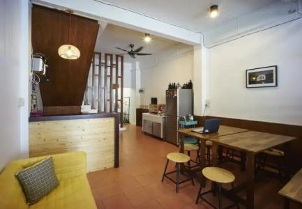 305Hostel - 2