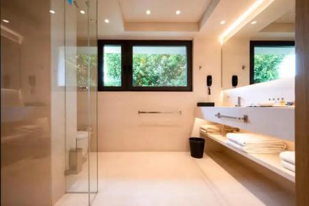 Somewhere Vouliagmeni - 12