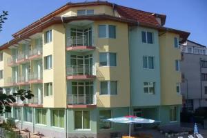 Отель «Cristal», Равда