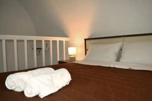 Mare Nostrum Santo, Ия