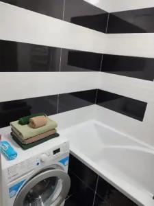 Apartment On Prospekt Kosmonavtov - 10