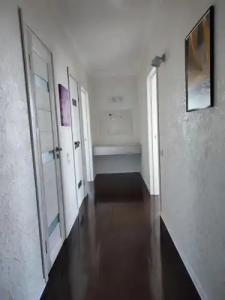 Apartment On Prospekt Kosmonavtov - 17