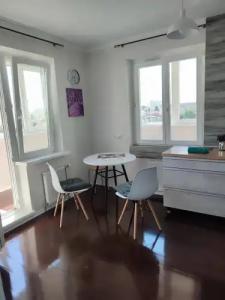 Apartment On Prospekt Kosmonavtov - 6