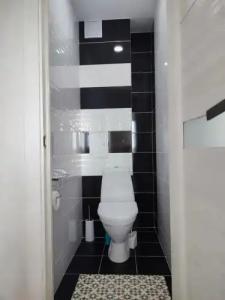 Apartment On Prospekt Kosmonavtov - 22