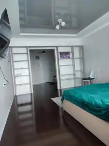 Apartment On Prospekt Kosmonavtov - 2