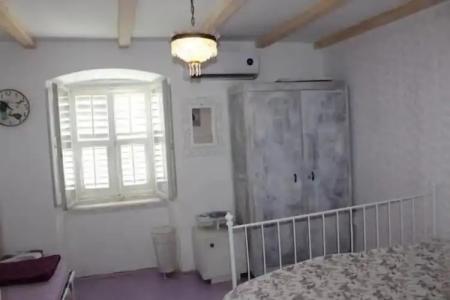 Guest House Gugily - 90