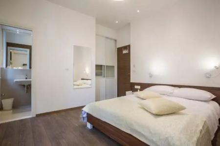 Luxury Accommodation Marino - 5