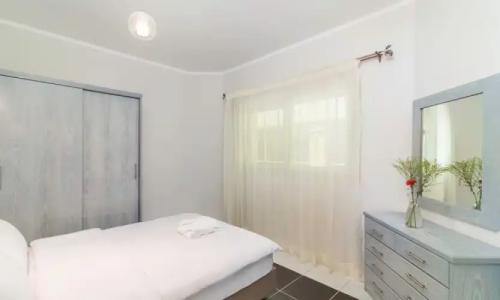 Royal Beach Serviced - 61