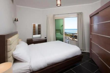 Royal Beach Serviced - 55