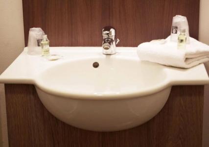 Comfort Suite Rive Gauche Lyon Centre - 9