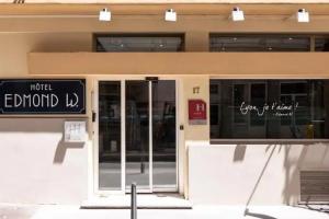 Отель «hôTel Edmond w Lyon Part-Dieu», Лион