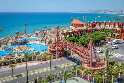 Holiday Premium Resort - 9