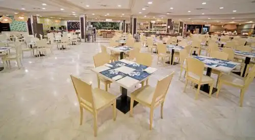 Holiday Premium Resort - 38