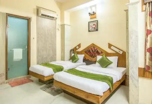 Treebo Trend Natraj Yes Please - 12