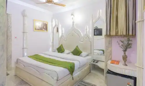 Treebo Trend Natraj Yes Please - 4