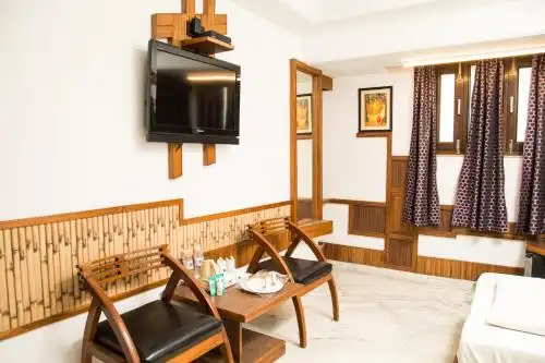 Treebo Trend Natraj Yes Please - 10