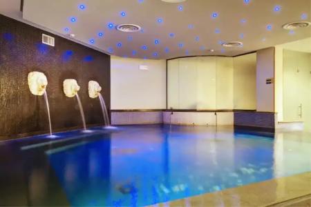 Grand Des Etrangers - 16