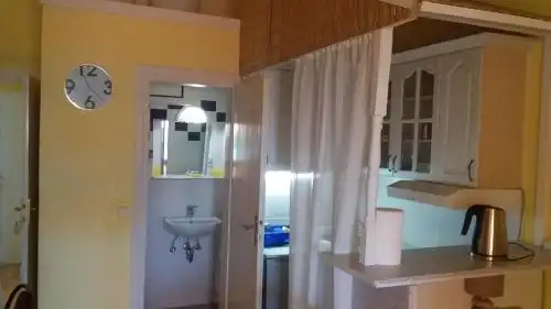 Holiday Home & Micanovic - 2