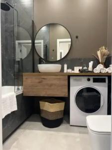 на тенистой аллее - 52