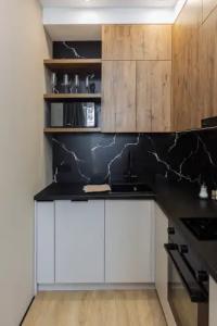 на тенистой аллее - 29