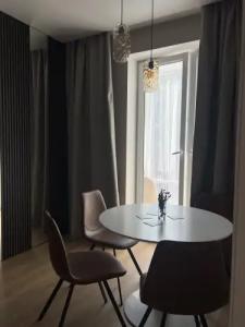 на тенистой аллее - 49