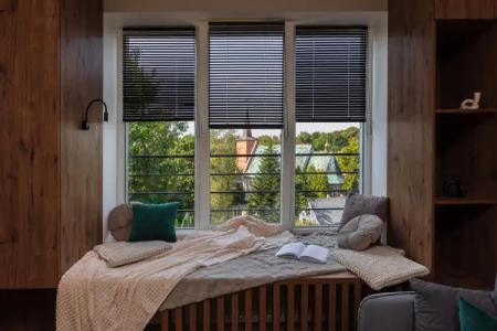 на тенистой аллее - 0