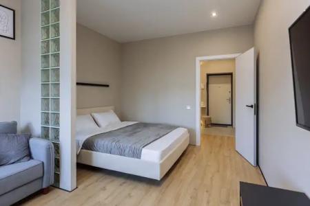 на тенистой аллее - 1