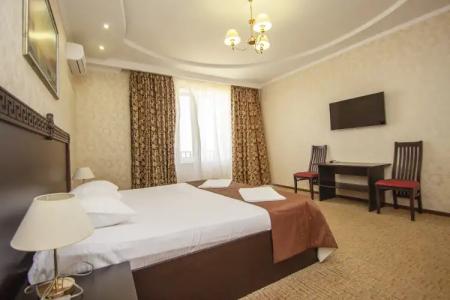Luxury House - 170