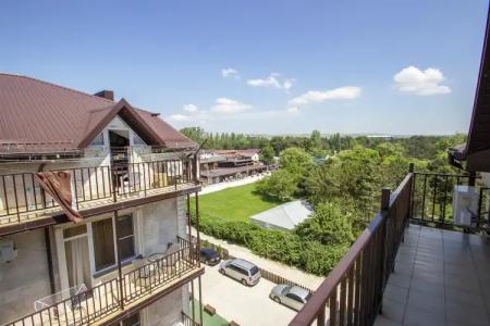 Luxury House - 107