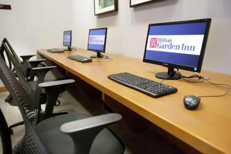 Hilton Garden Inn Málaga - 28