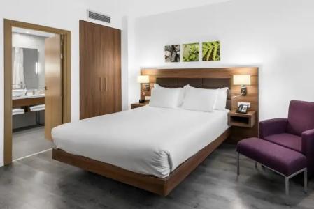 Hilton Garden Inn Málaga - 2