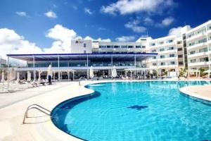 Odessa Beach Hotel, Протарас