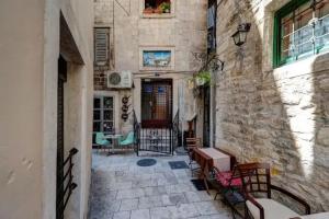 Temple Luxury & Rooms, Сплит
