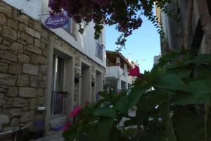 Firuze Alaçatı Hotel & Meyhane (Serin Alaçatı Cafe ve Butik Otel), Алачати