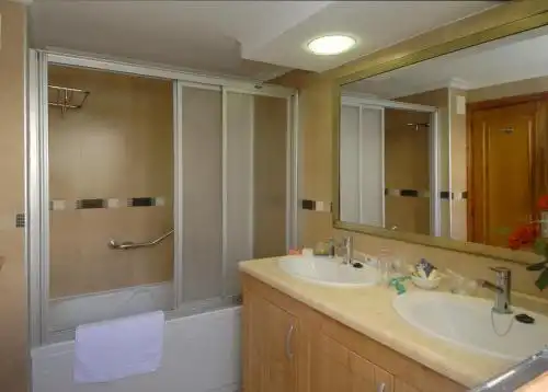 Beverly Hills Suites - Excels & Resorts - 2