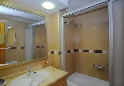 Beverly Hills Suites - Excels & Resorts - 33