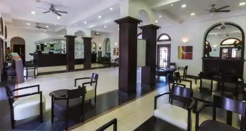 Beverly Hills Suites - Excels & Resorts - 14